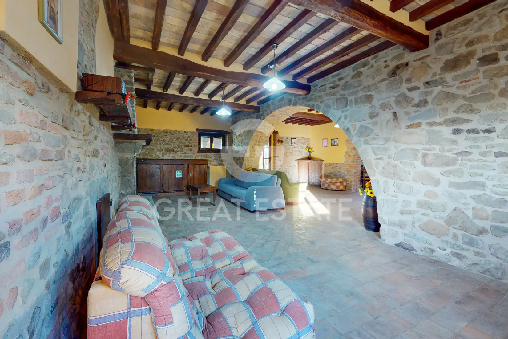 House 277m² in Italy, Arezzo. Priced at 600000€ rent photo-14