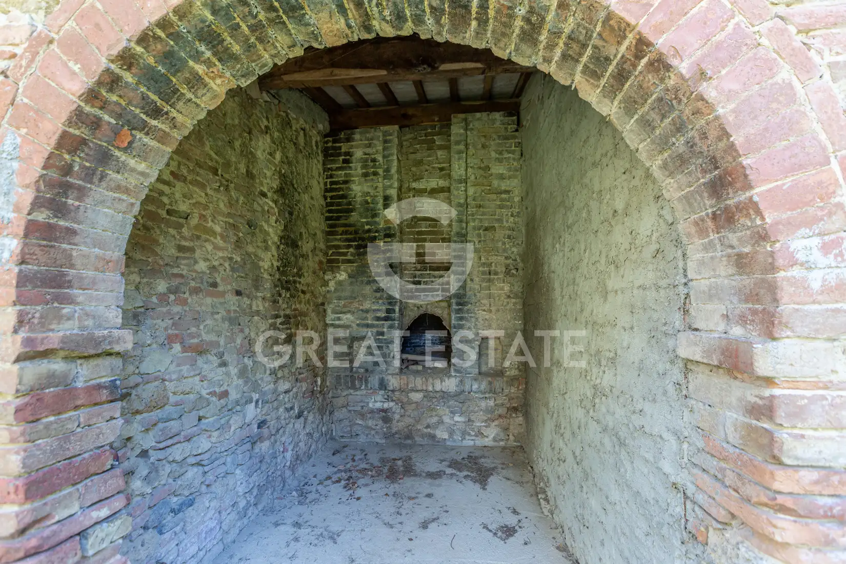 House 294m² in Italy, Siena. Priced at 620000€ rent photo-12