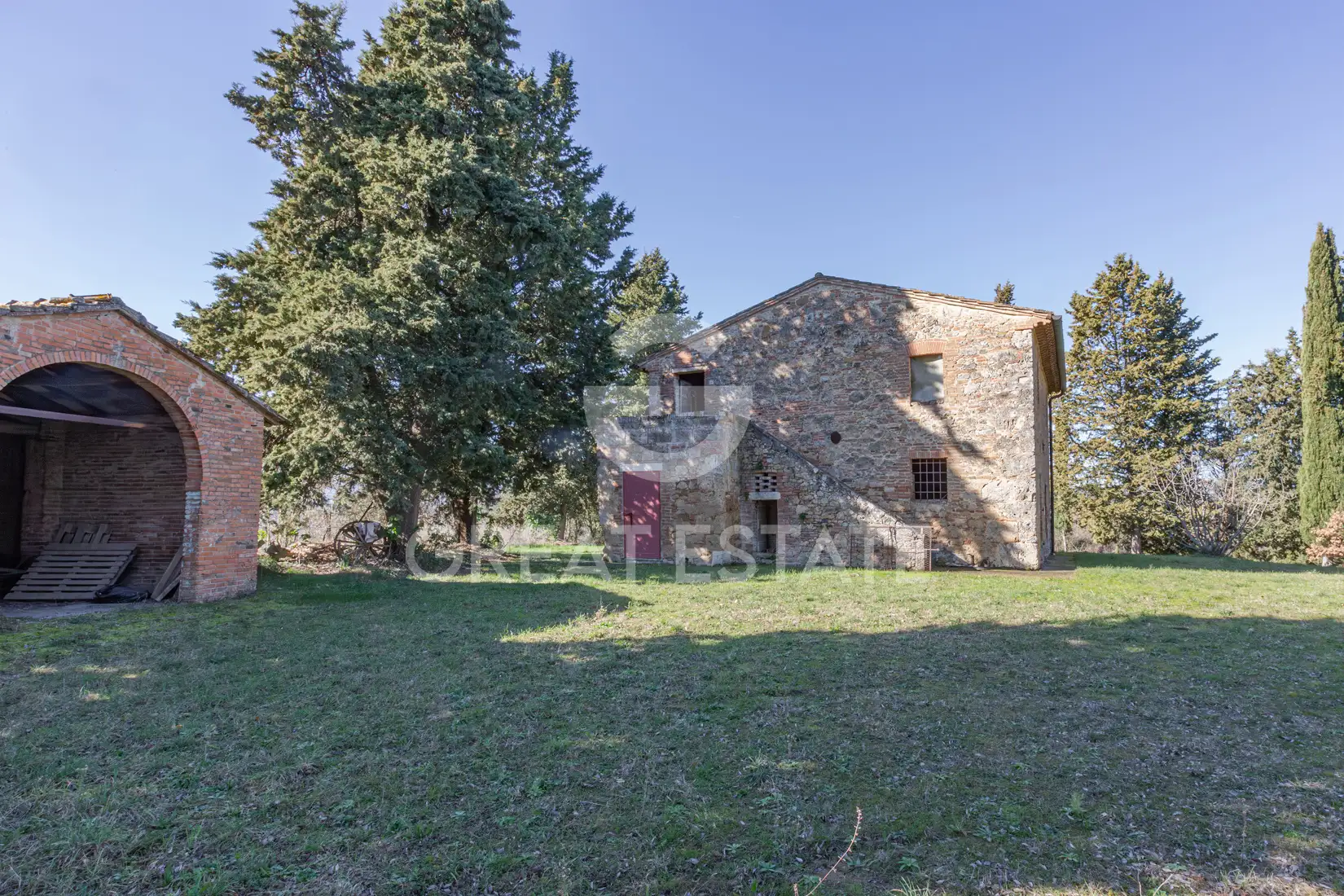 House 294m² in Italy, Siena. Priced at 620000€ rent photo-4
