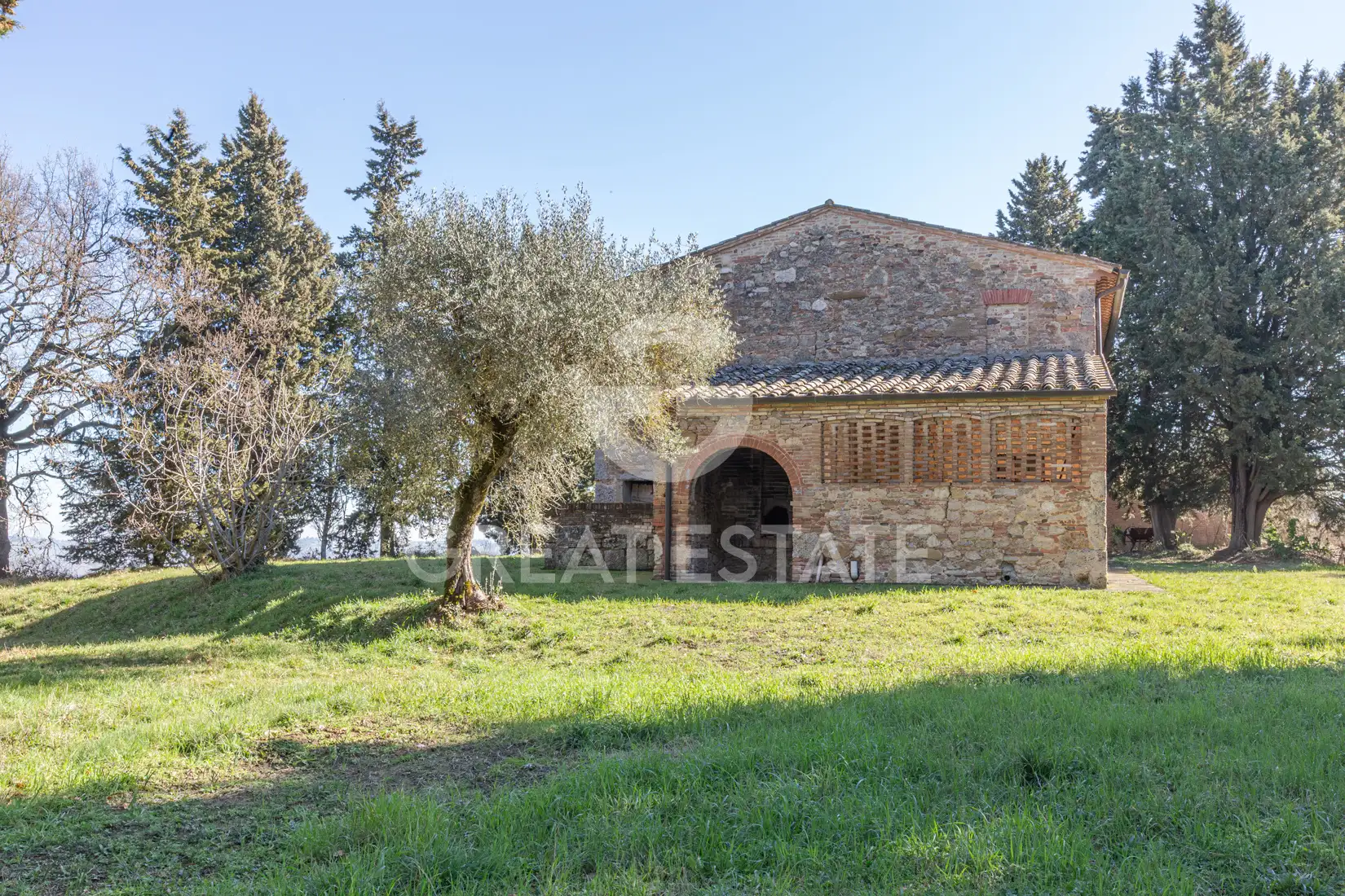House 294m² in Italy, Siena. Priced at 620000€ rent photo-8