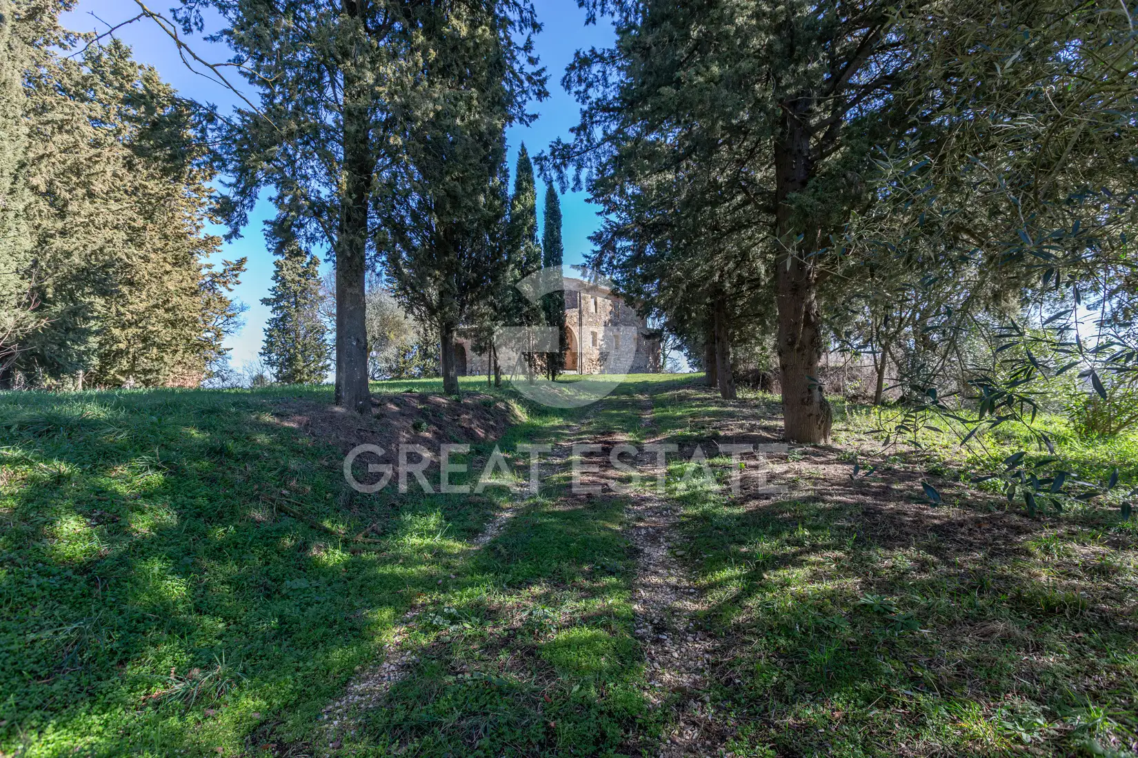 House 294m² in Italy, Siena. Priced at 620000€ rent photo-2