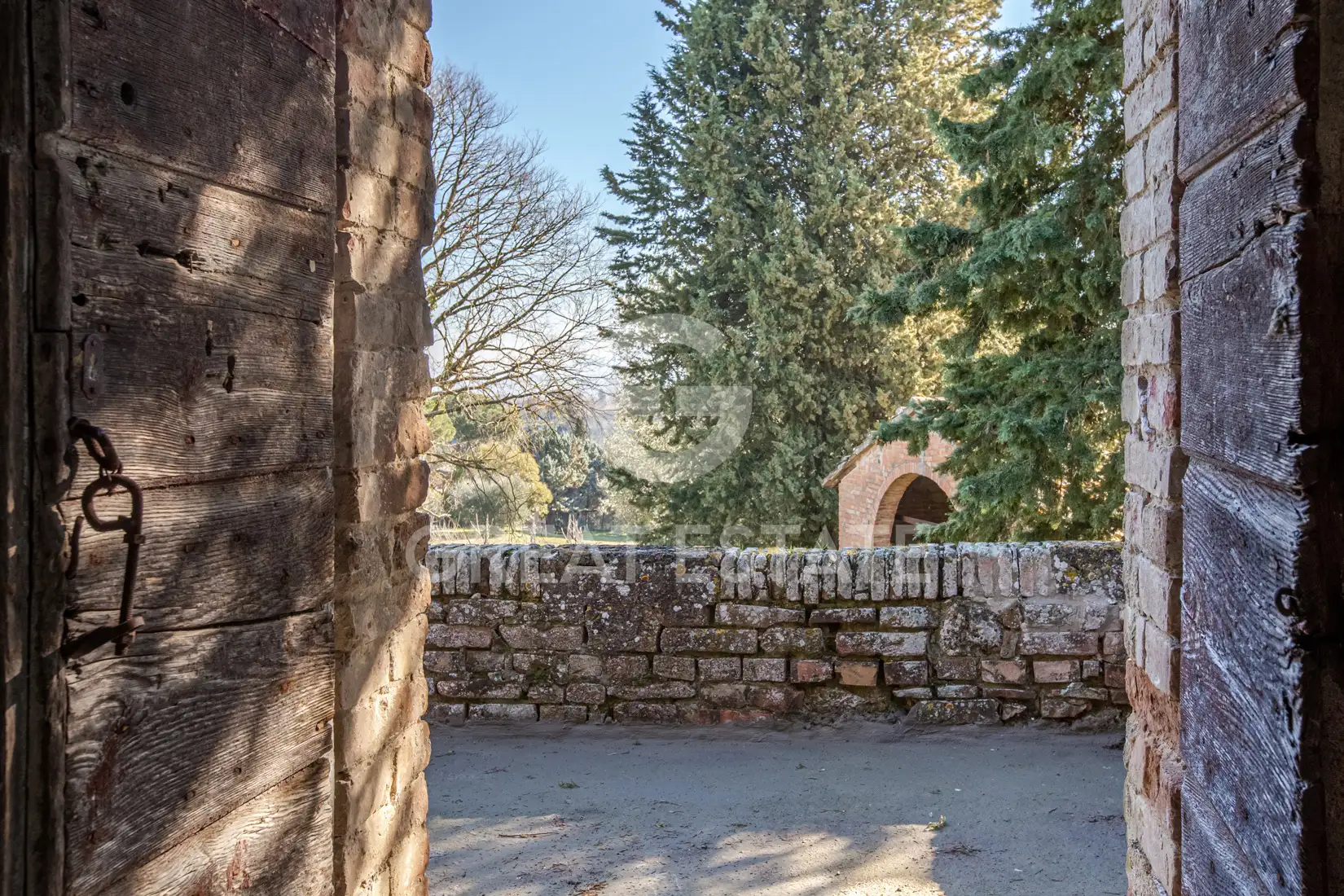 House 294m² in Italy, Siena. Priced at 620000€ rent photo-1