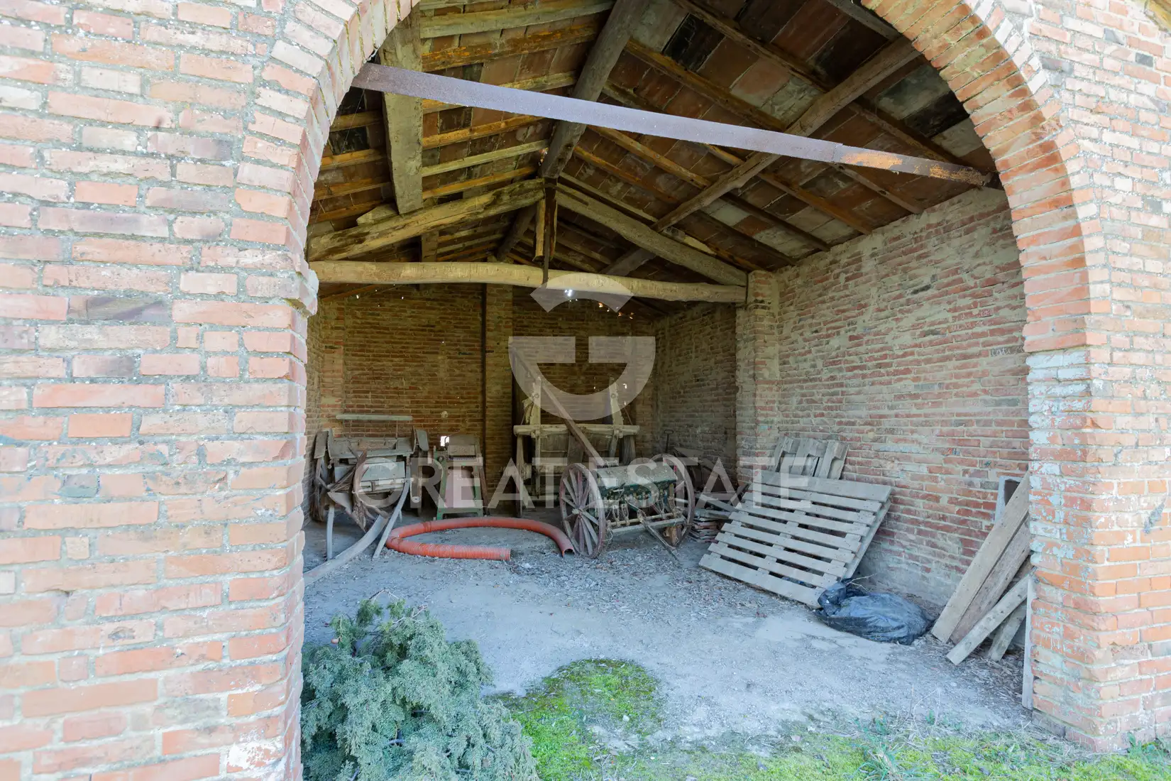 House 294m² in Italy, Siena. Priced at 620000€ rent photo-14
