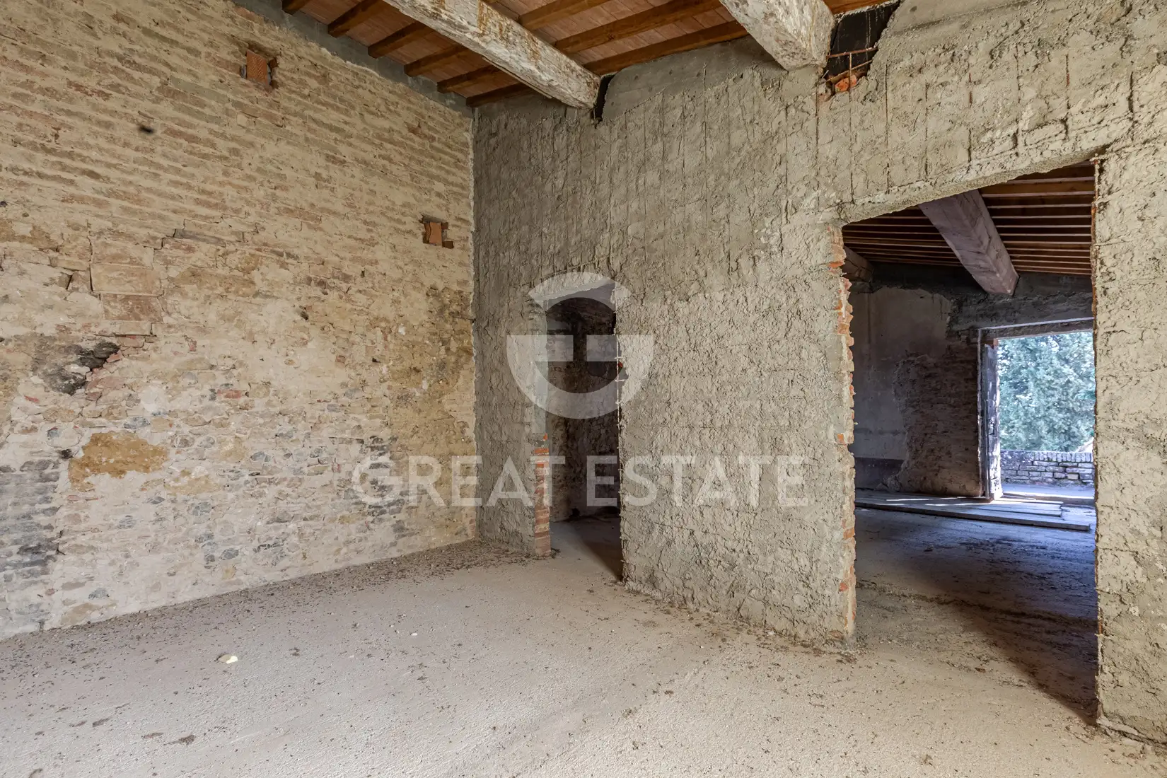 House 294m² in Italy, Siena. Priced at 620000€ rent photo-13