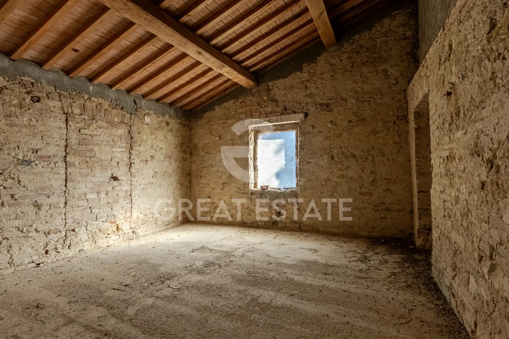House 294m² in Italy, Siena. Priced at 620000€ rent photo-15