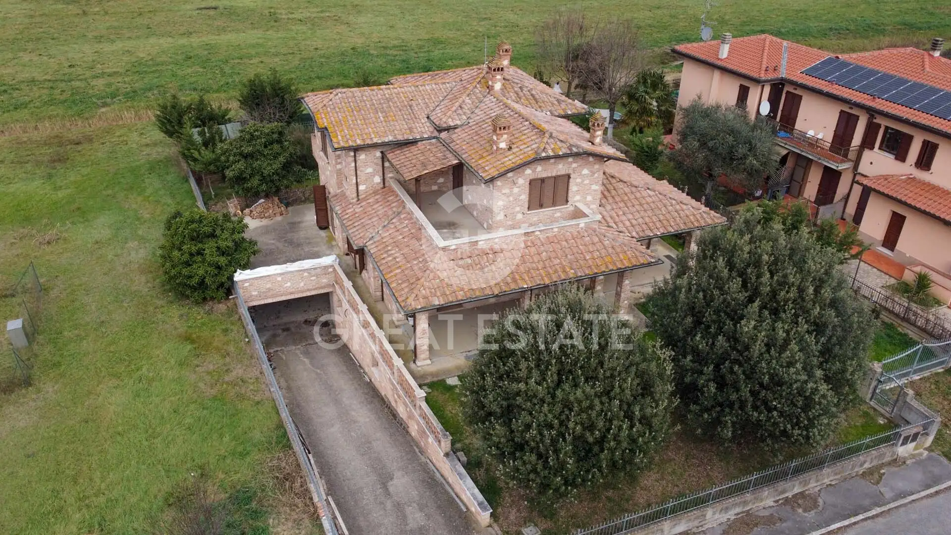 House 498m² in Italy, Perugia. Priced at 420000€ rent photo-2