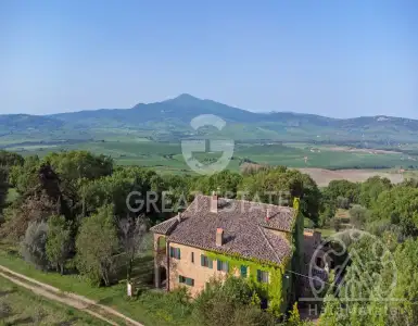 Buy in Italy for 3200000€