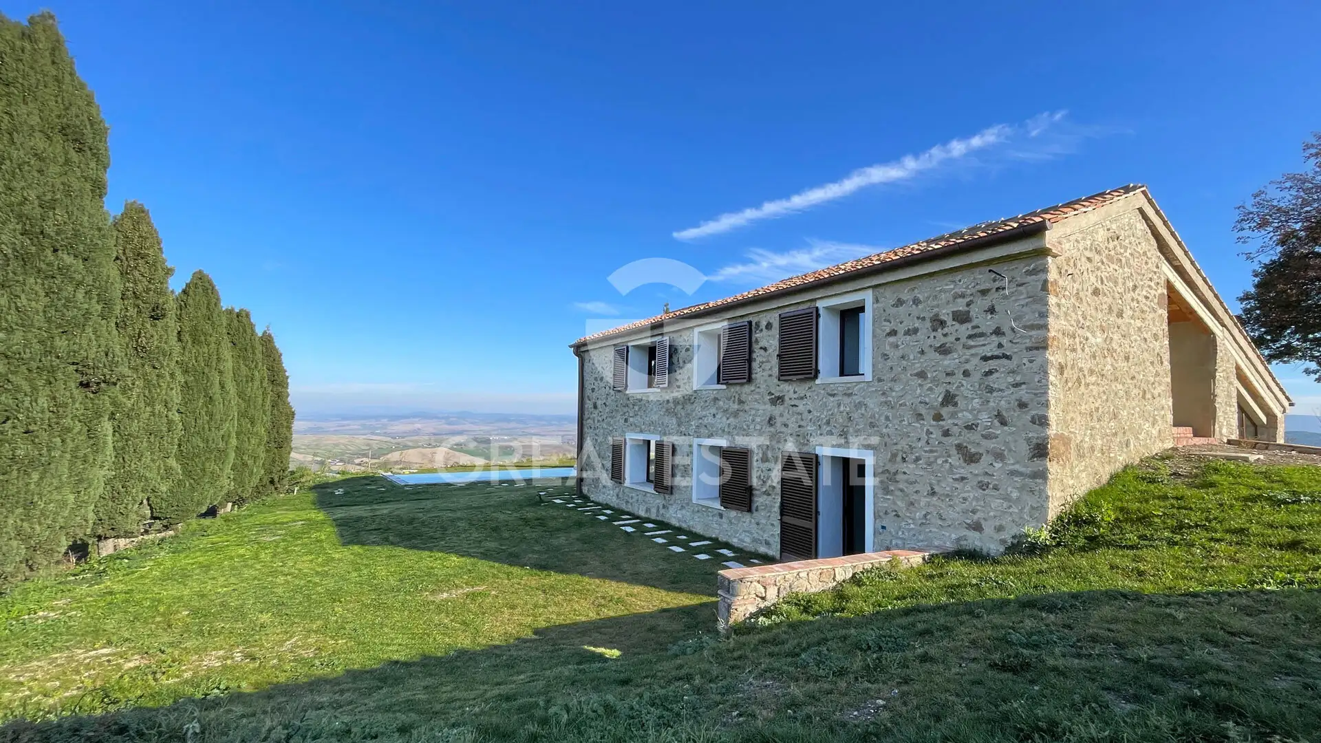 House 310m² in Italy, Siena. Priced at 1680000€ rent photo-1
