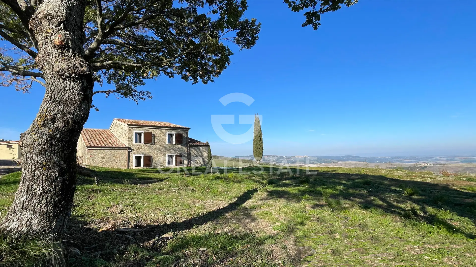 House 310m² in Italy, Siena. Priced at 1680000€ rent photo-9