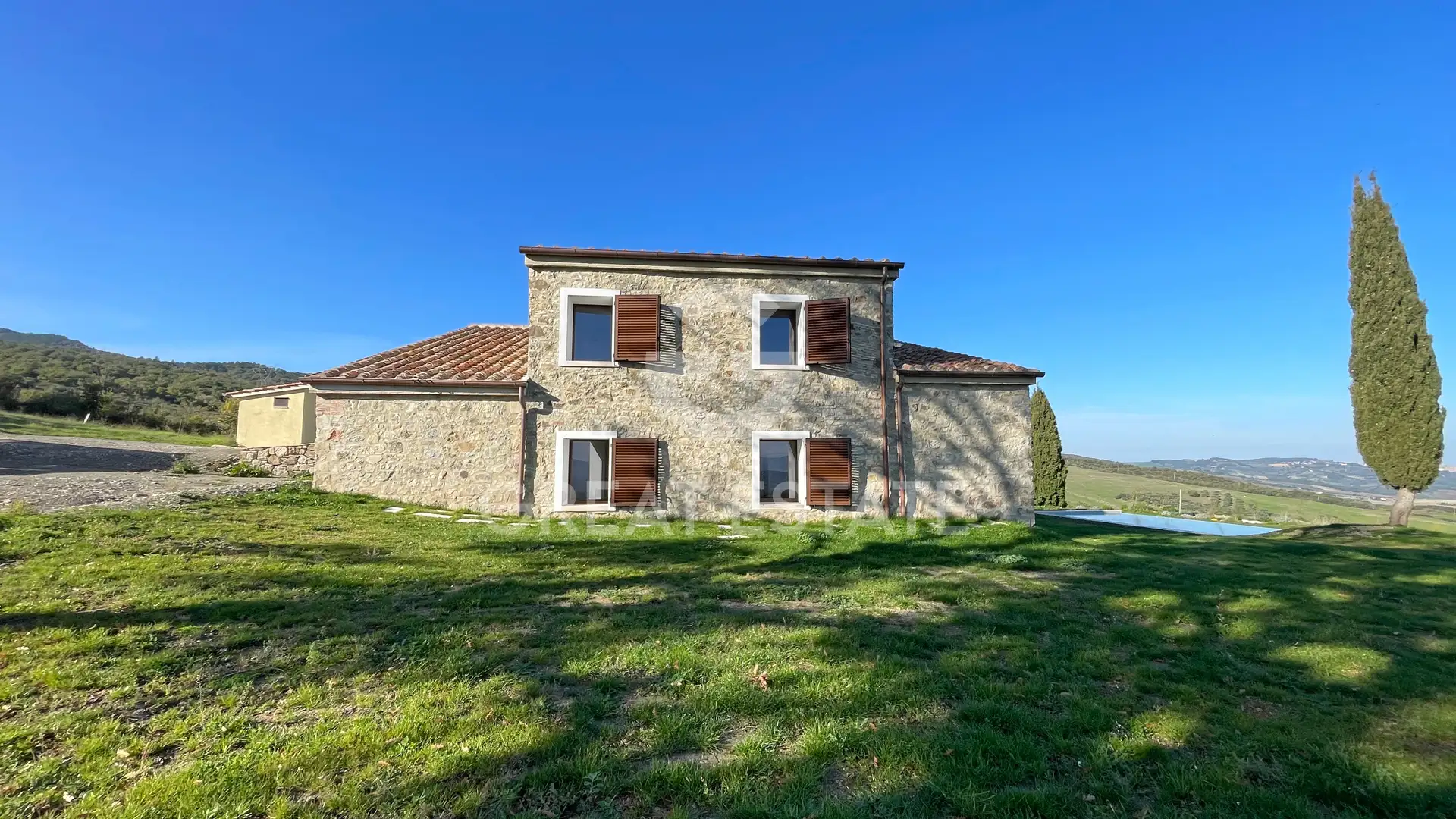 House 310m² in Italy, Siena. Priced at 1680000€ rent photo-10