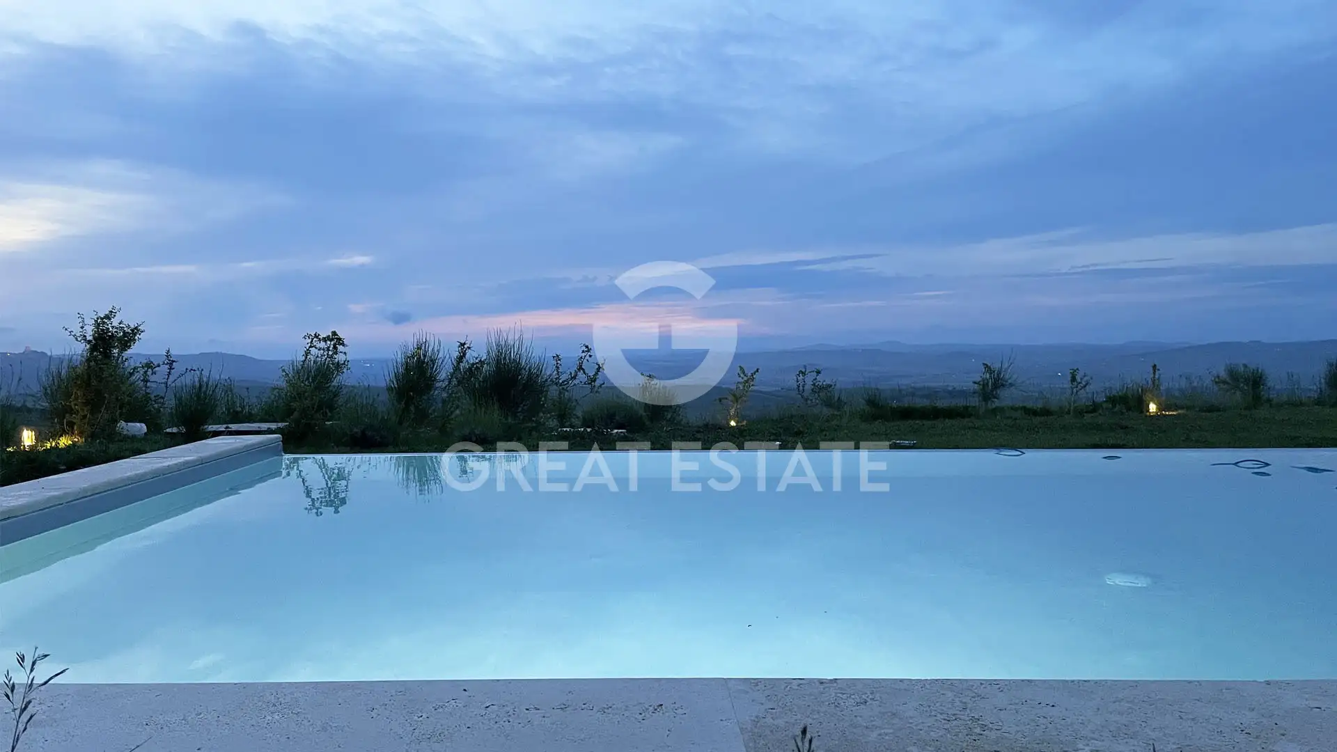 House 310m² in Italy, Siena. Priced at 1550000€ rent photo-13