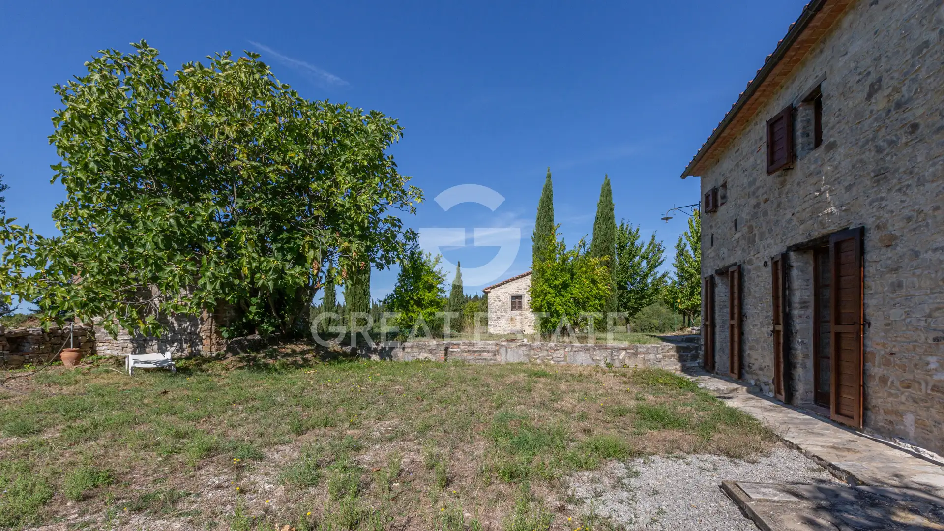 House 641m² in Italy, Terney. Priced at 1350000€ rent photo-9