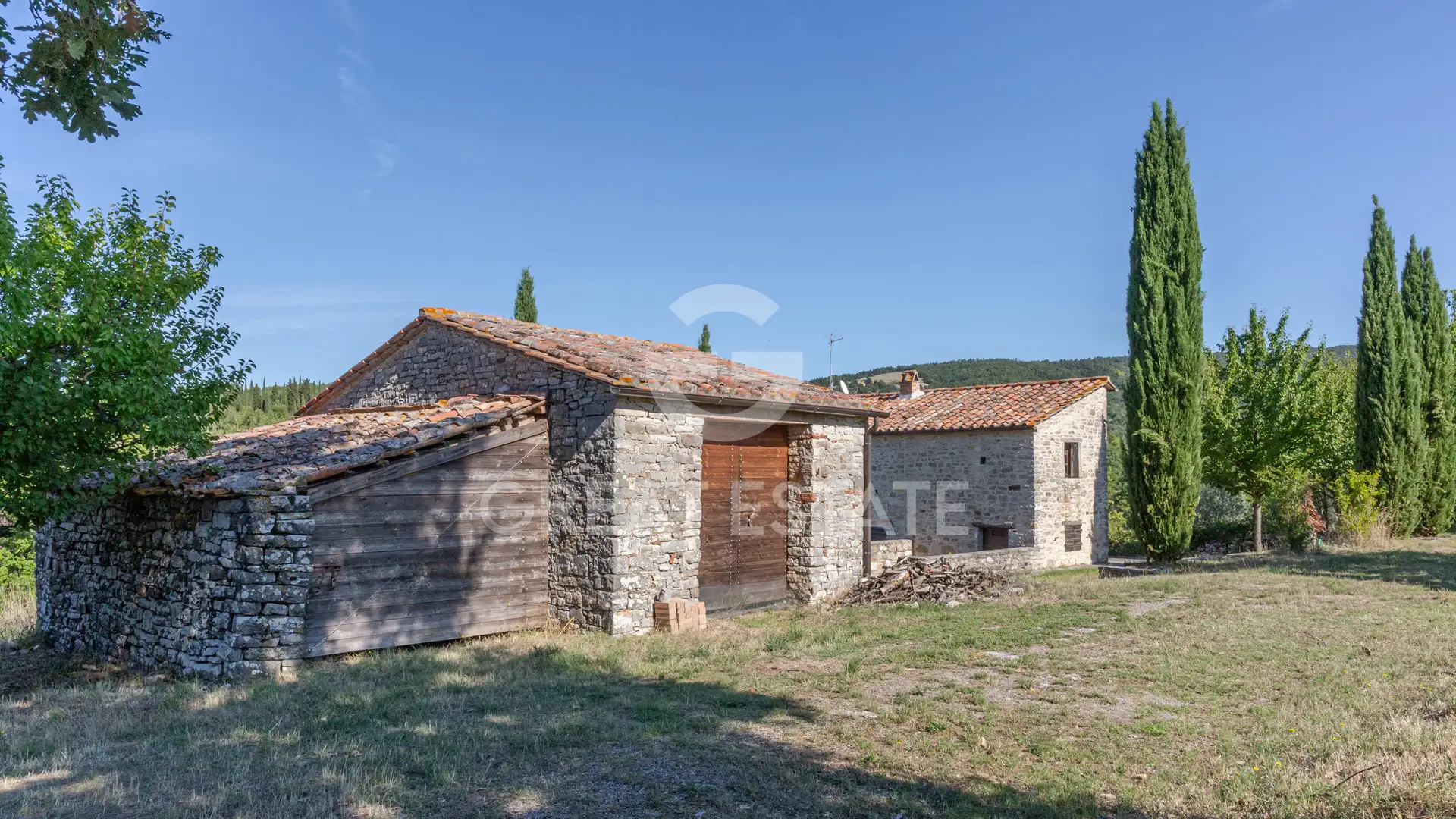 House 641m² in Italy, Terney. Priced at 1350000€ rent photo-12