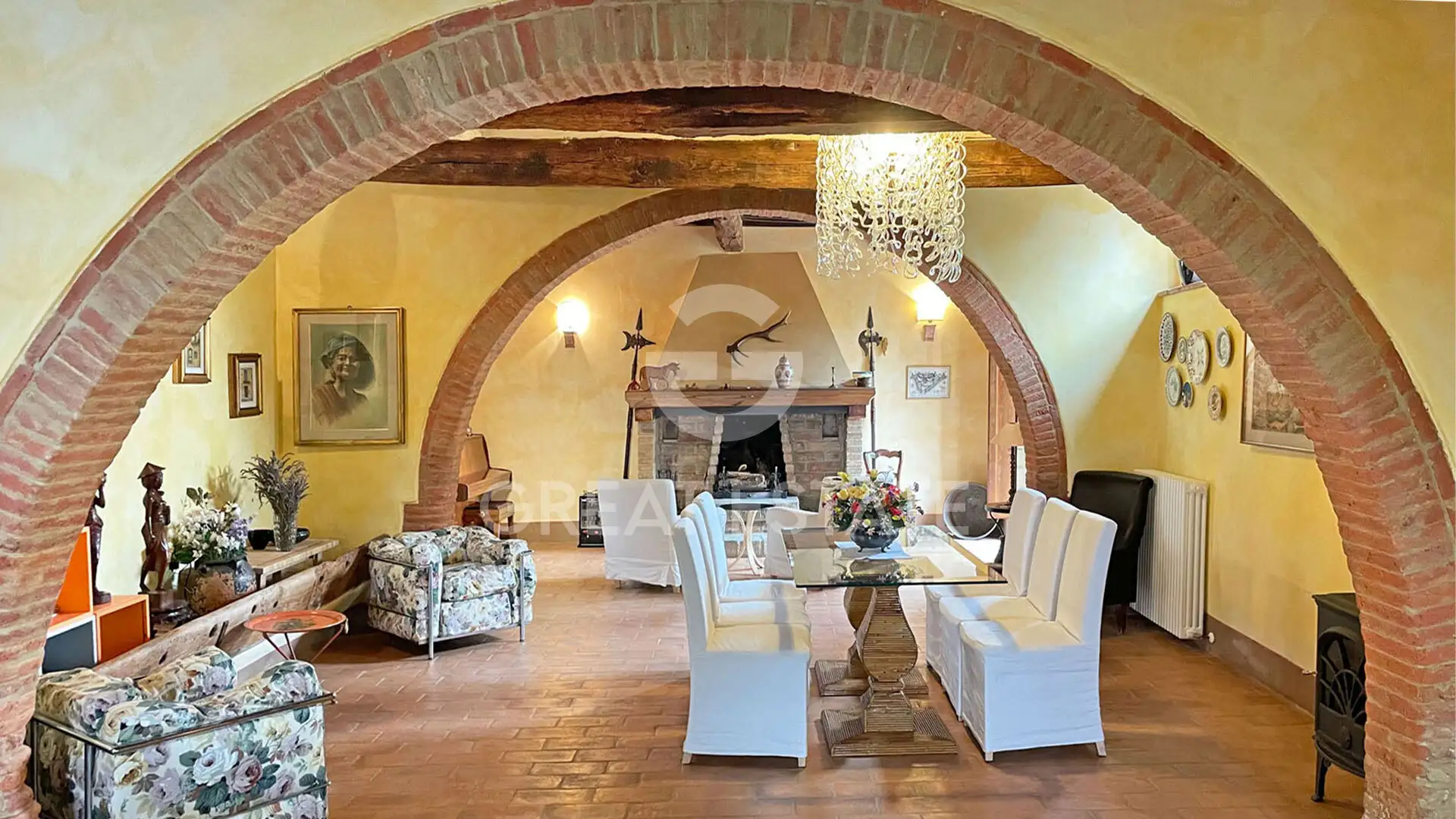 House 501m² in Italy, Arezzo. Priced at 1190000€ rent photo-7