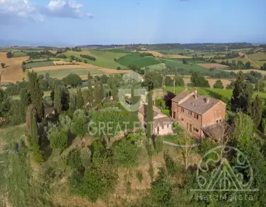 Buy in Italy for 1190000€