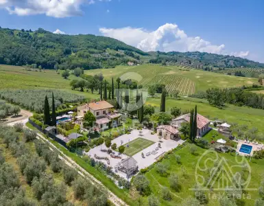 Buy in Italy for 2650000€
