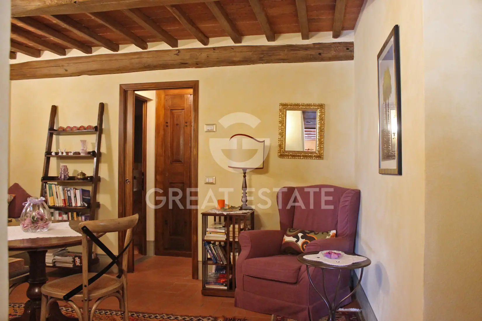 House 265m² in Italy, Siena. Priced at 1200000€ rent photo-15