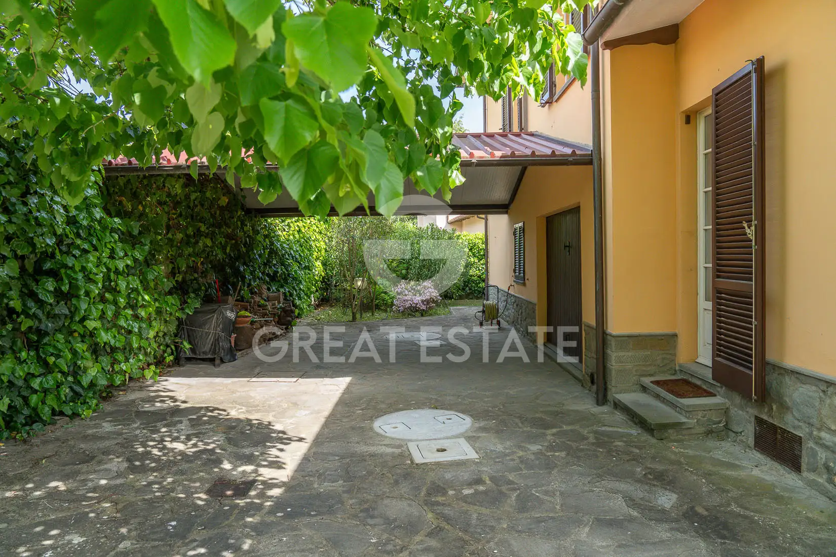 Villa 270m² in Italy, Arezzo. Priced at 530000€ rent photo-5