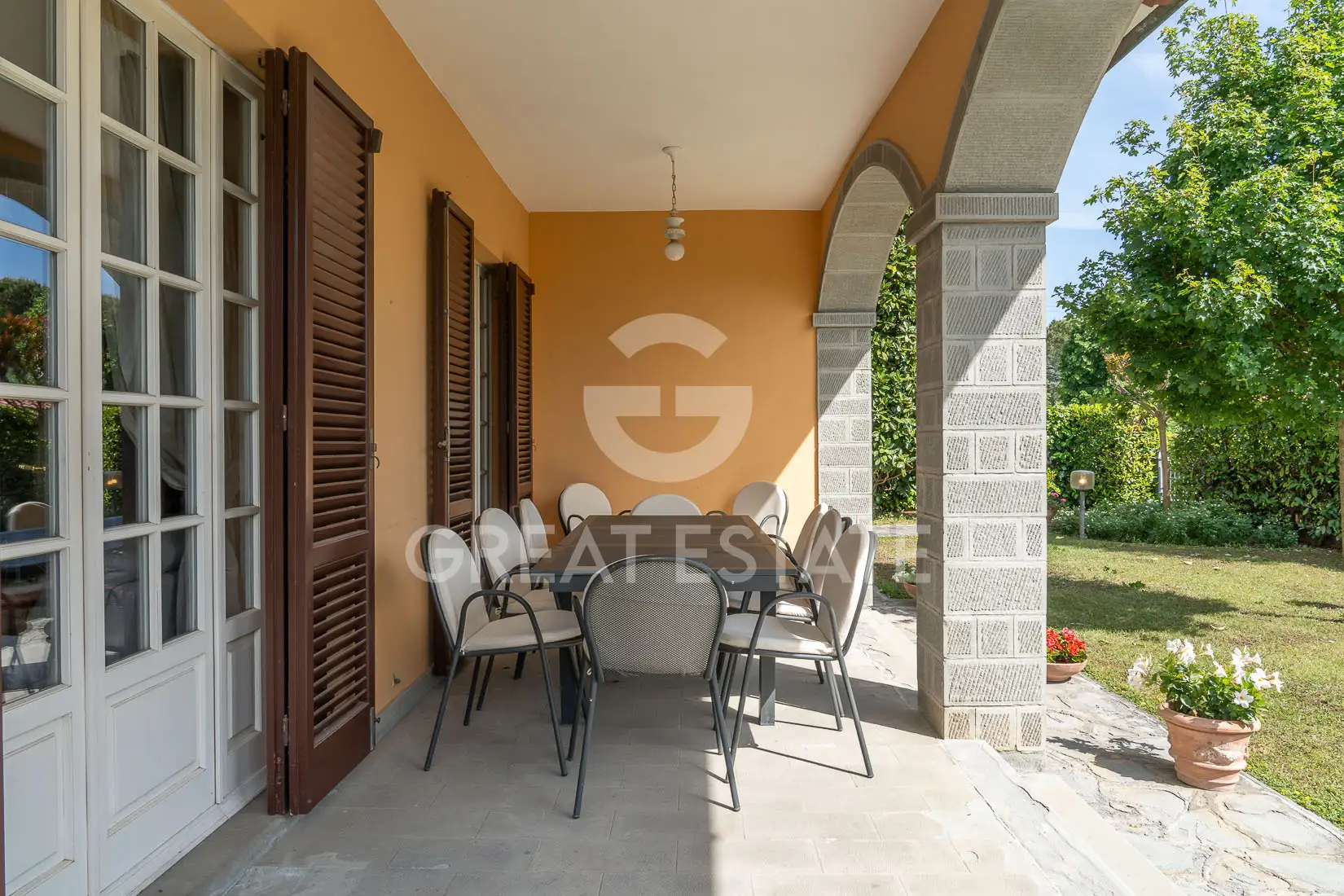 Villa 270m² in Italy, Arezzo. Priced at 530000€ rent photo-7