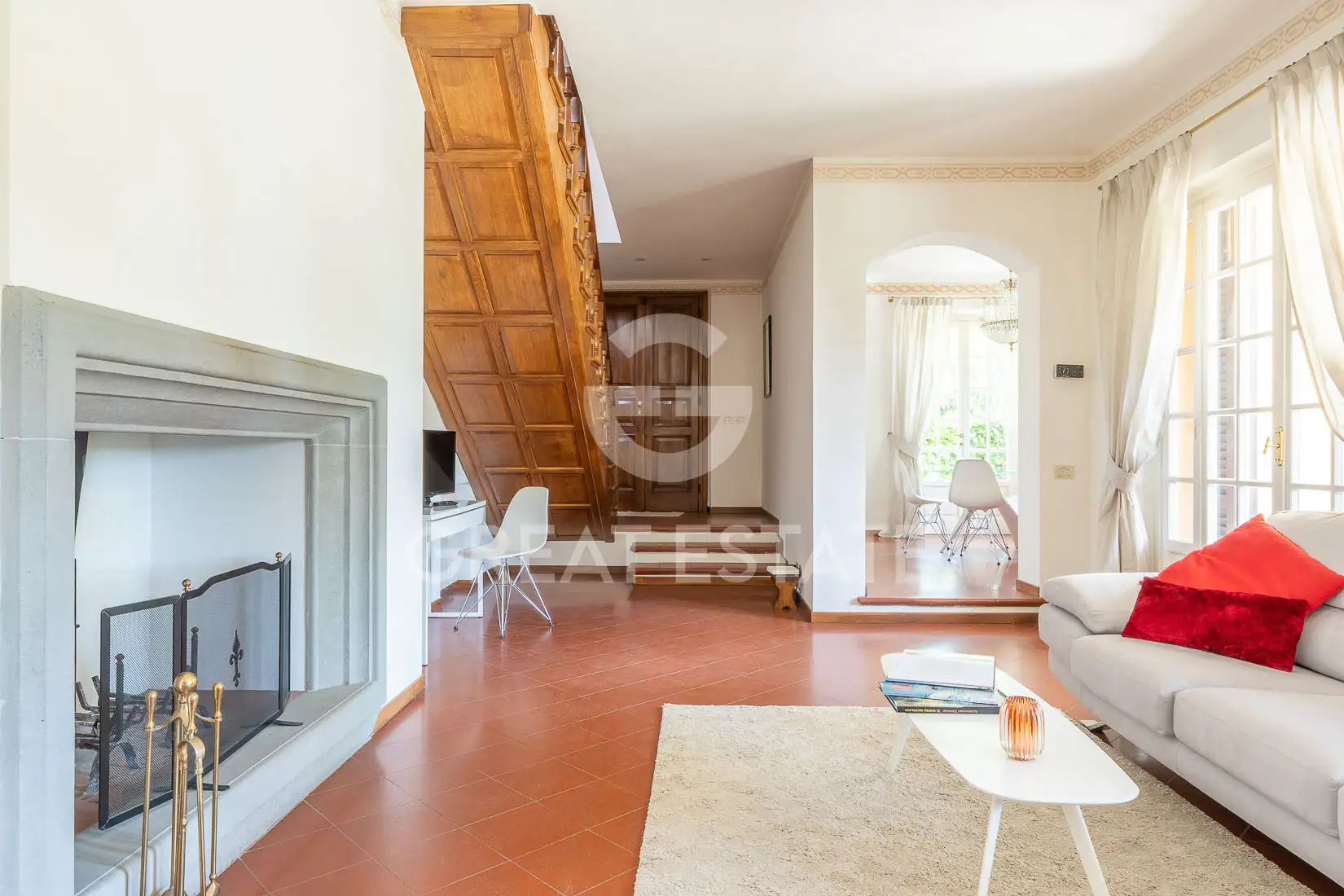 Villa 270m² in Italy, Arezzo. Priced at 530000€ rent photo-11