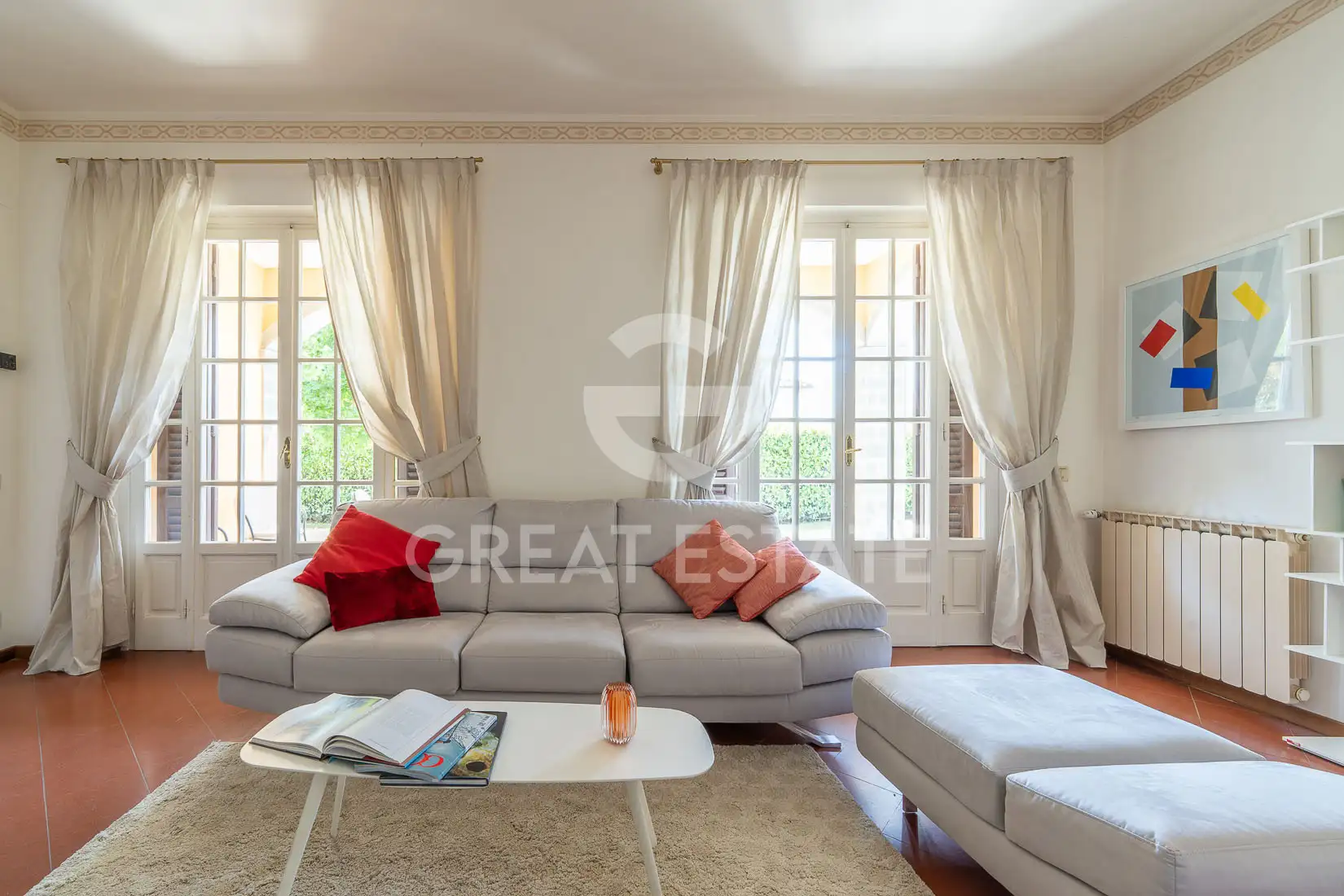 Villa 270m² in Italy, Arezzo. Priced at 530000€ rent photo-13