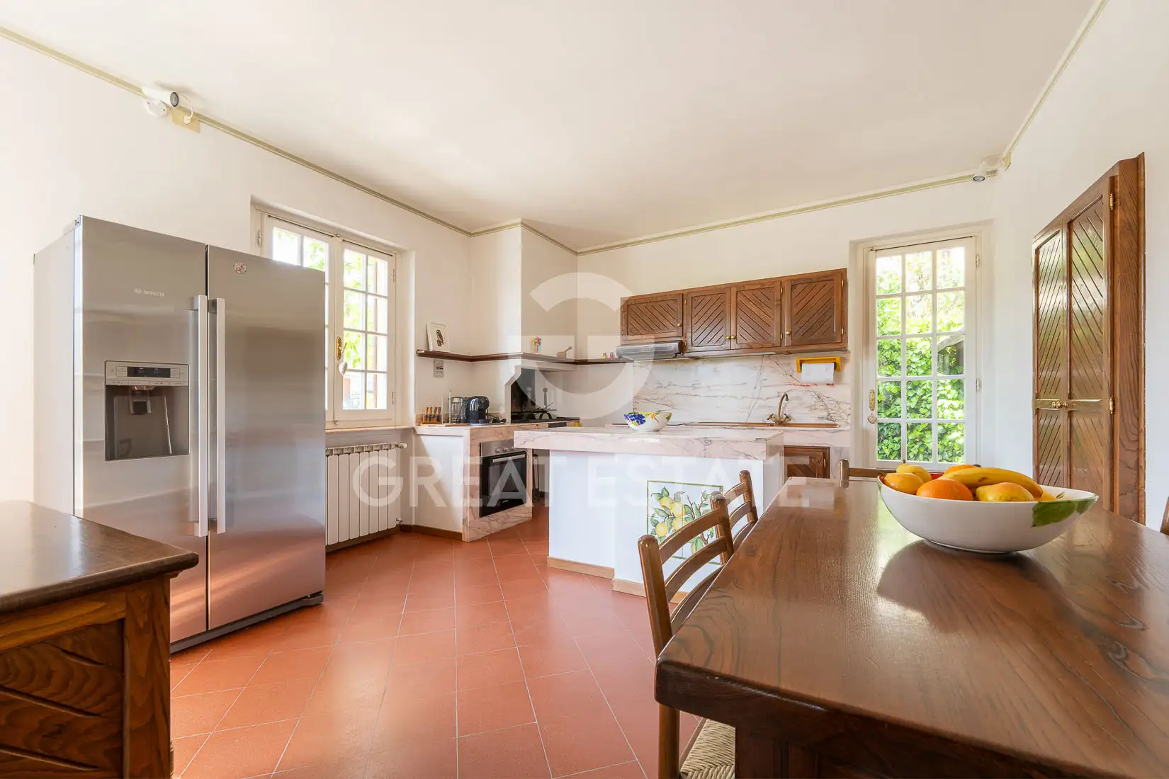 Villa 270m² in Italy, Arezzo. Priced at 530000€ rent photo-15