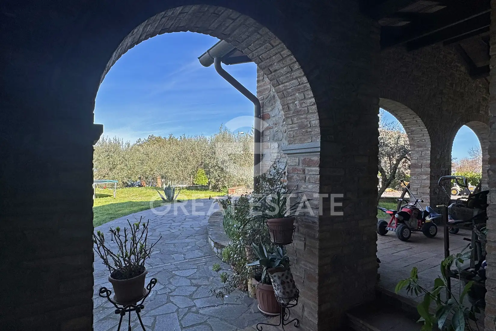 House 445m² in Italy, Perugia. Priced at 550000€ rent photo-3