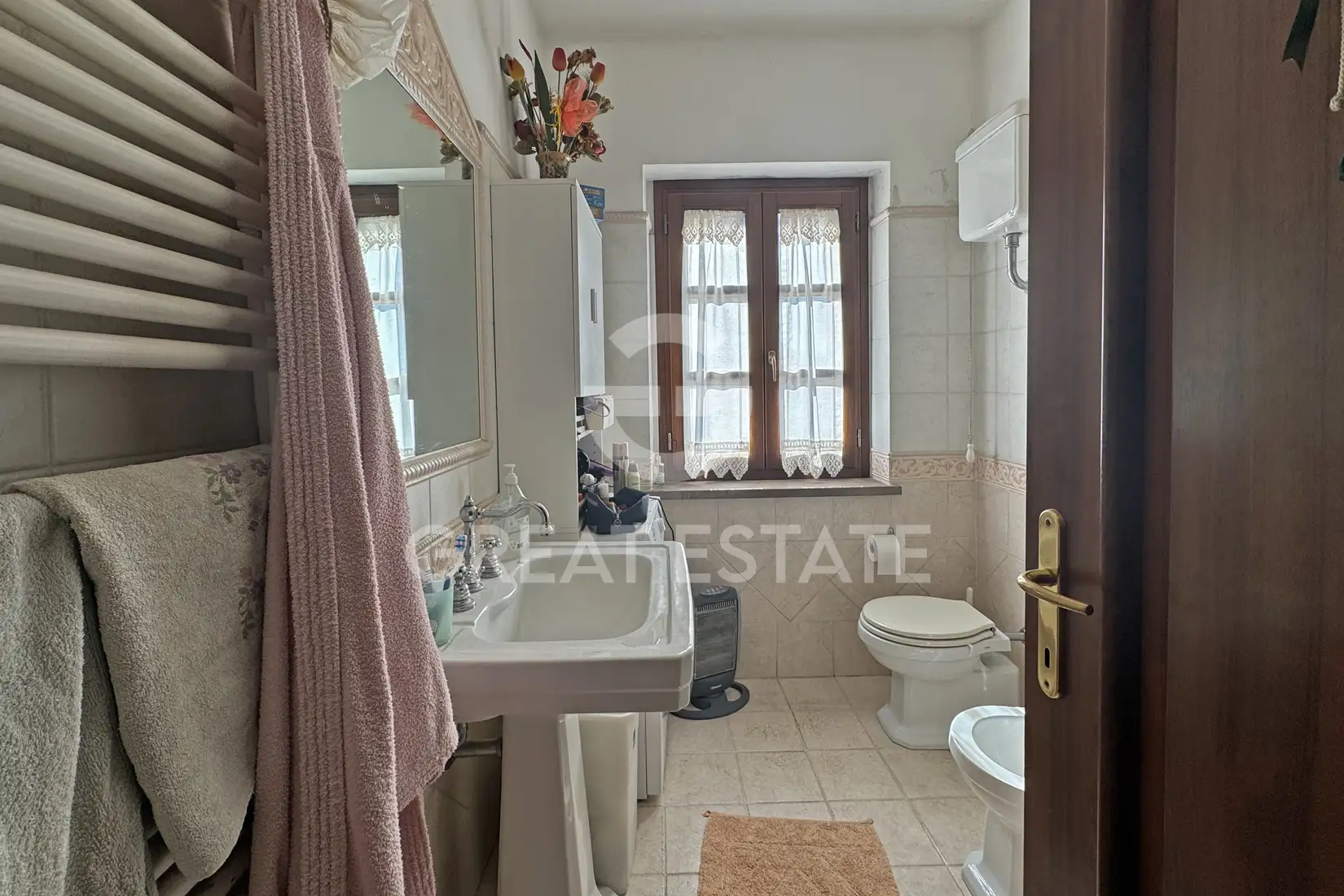 House 445m² in Italy, Perugia. Priced at 550000€ rent photo-11
