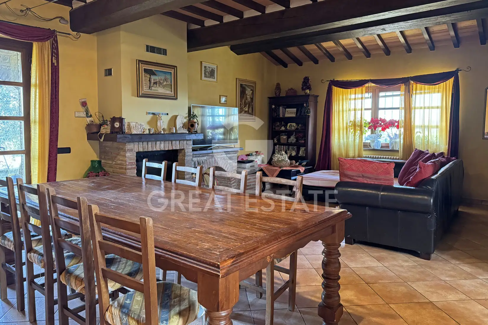 House 445m² in Italy, Perugia. Priced at 550000€ rent photo-14