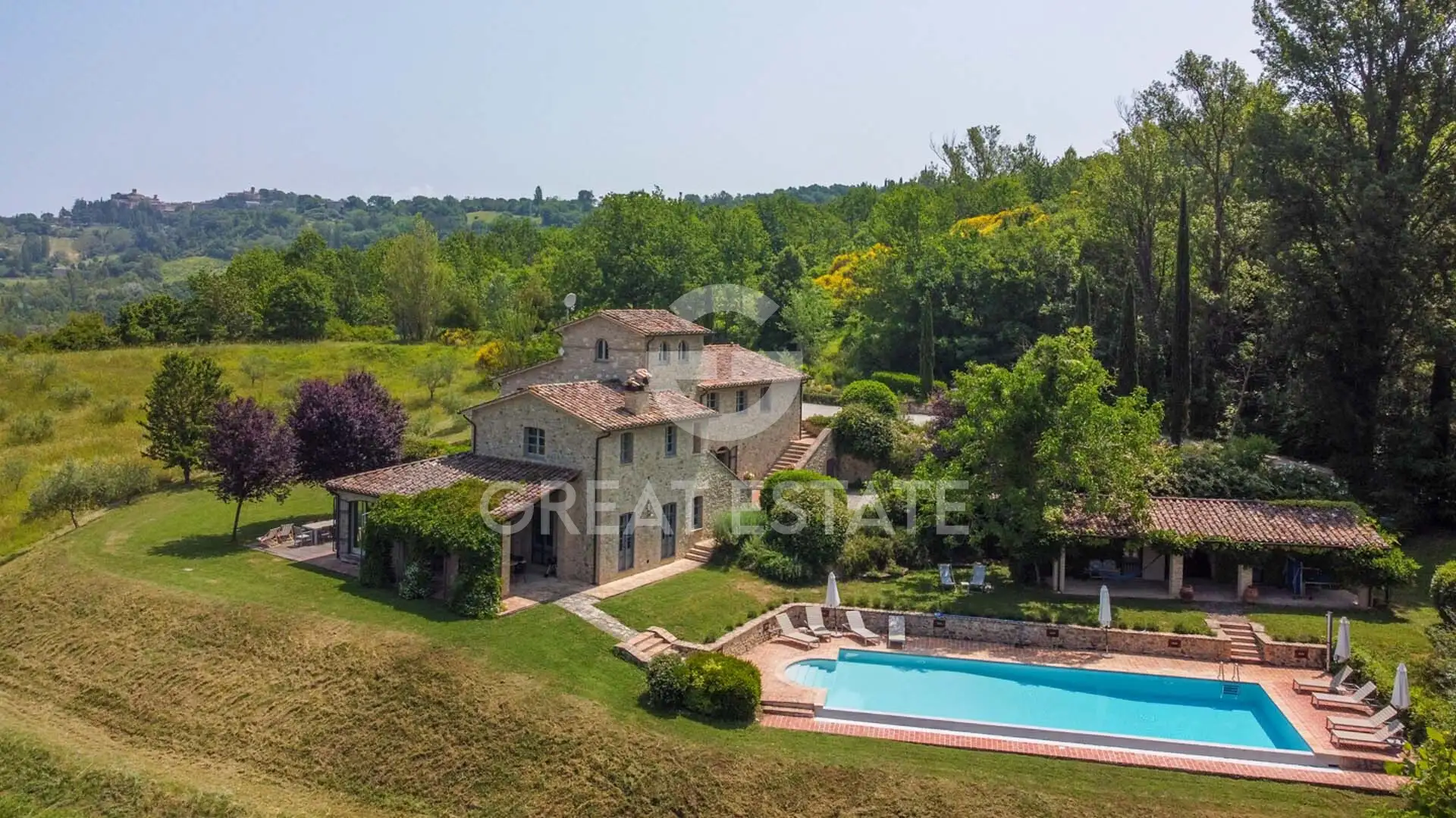 House 506m² in Italy, Perugia. Priced at 1795000€ rent photo-1