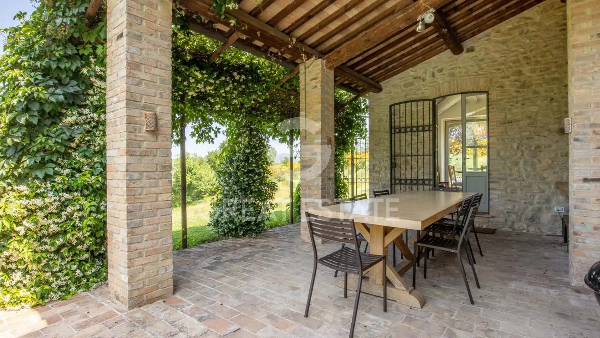 House 506m² in Italy, Perugia. Priced at 1795000€ rent photo-6