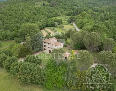 Buy in Italy for 750000€