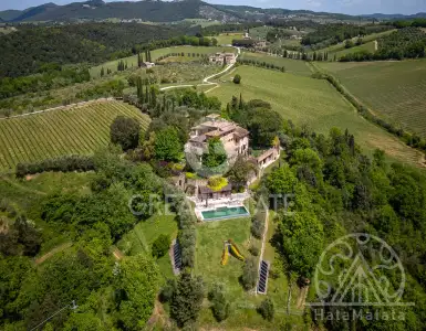 Buy in Italy for 9000000€