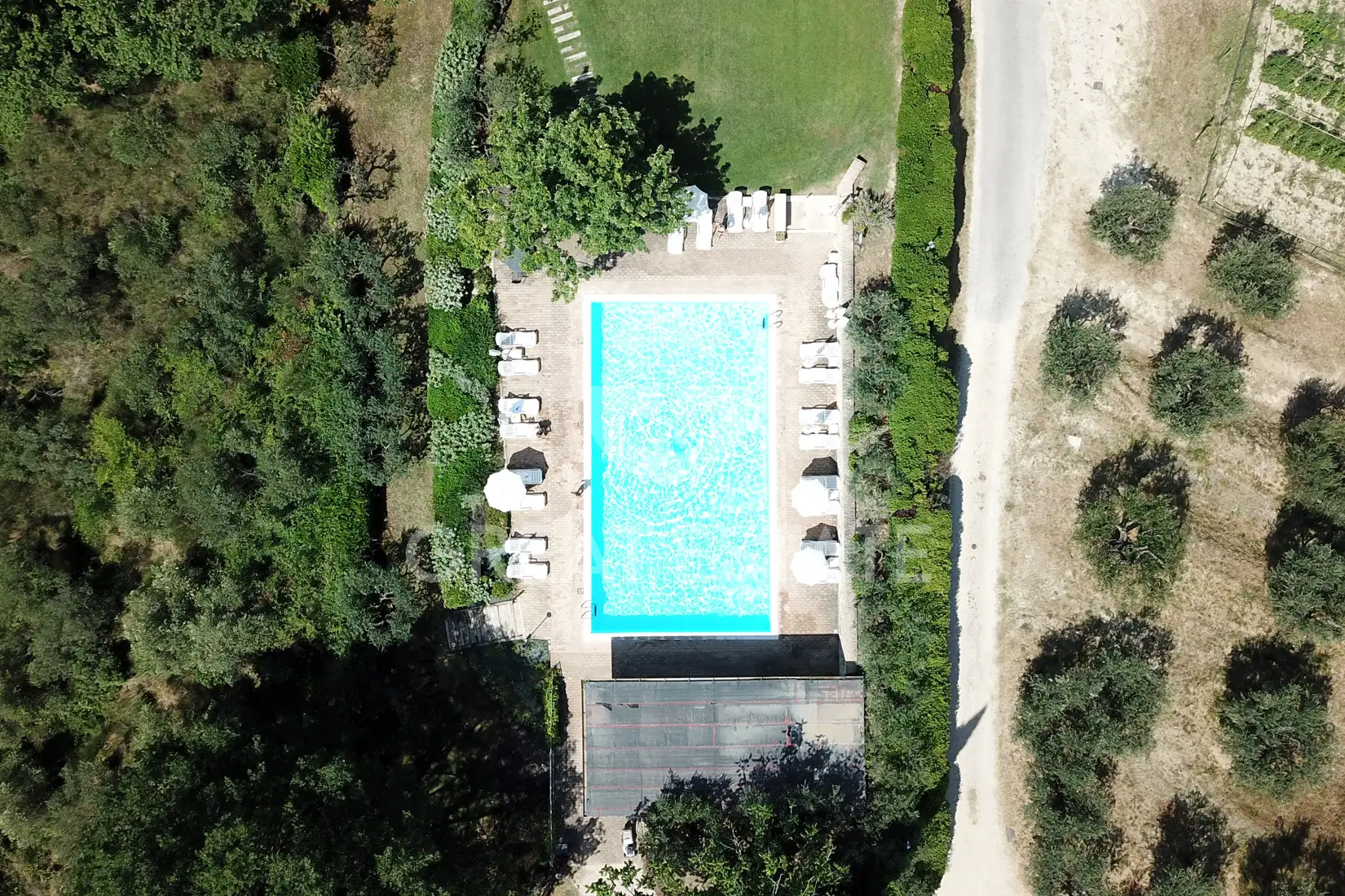 House 818m² in Italy, Perugia. Priced at 1480000€ rent photo-8