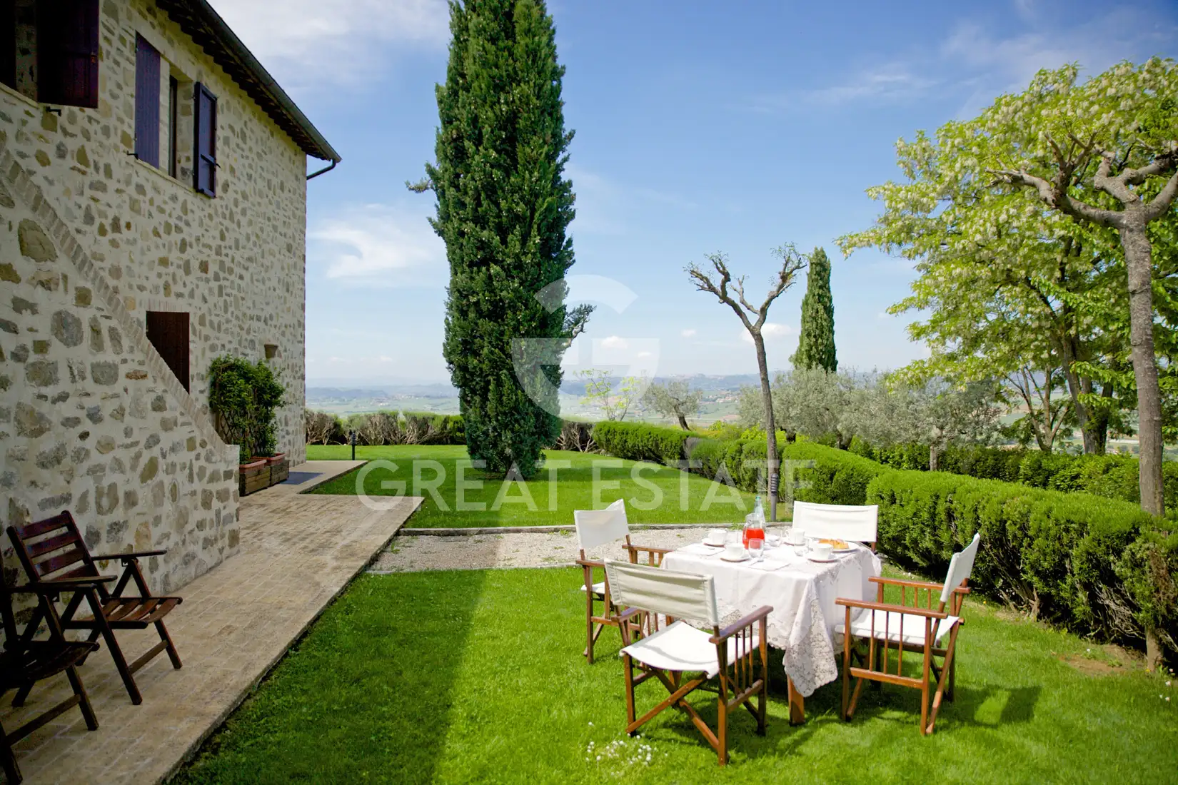 House 818m² in Italy, Perugia. Priced at 1480000€ rent photo-15
