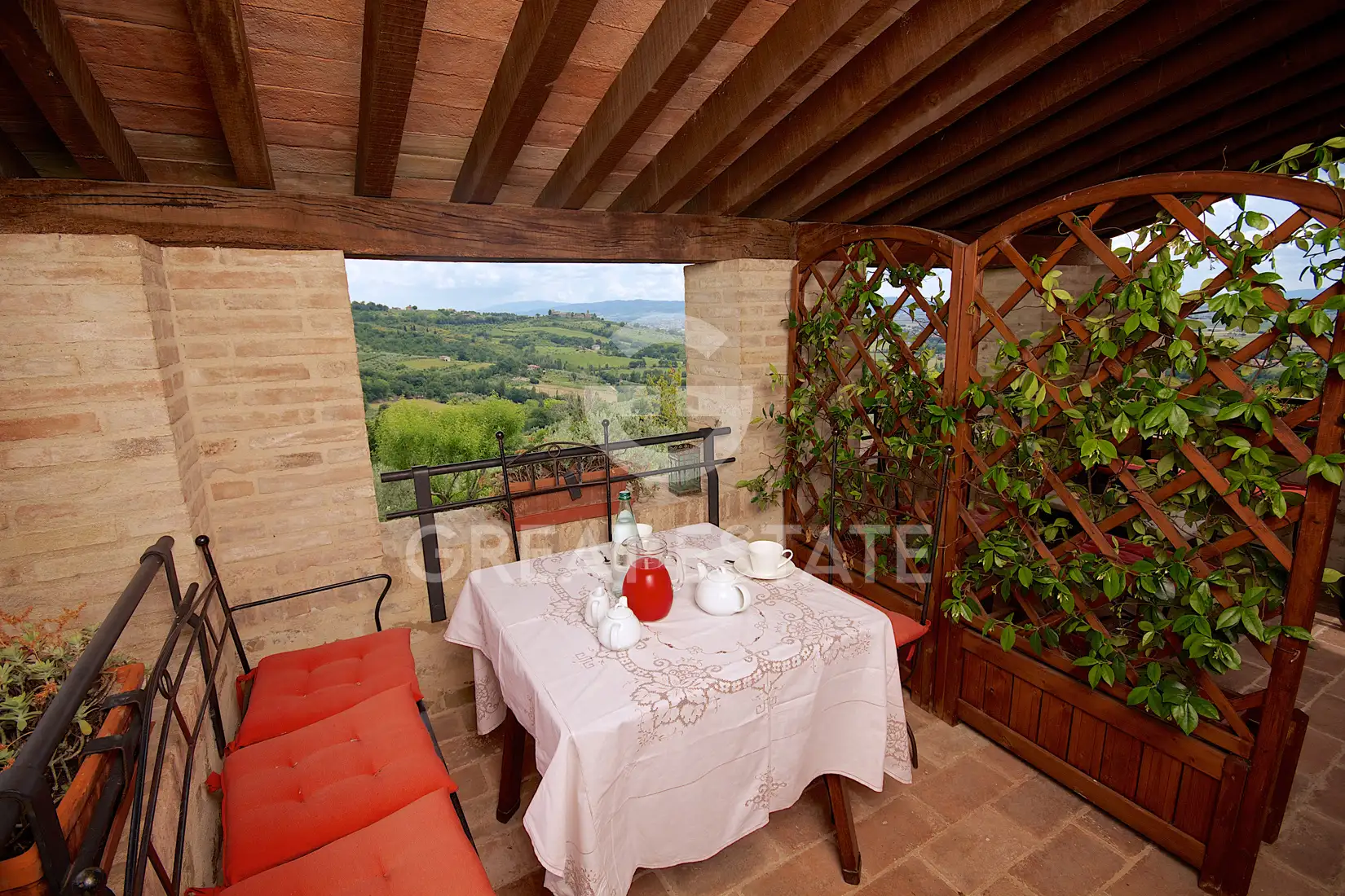 House 818m² in Italy, Perugia. Priced at 1480000€ rent photo-13
