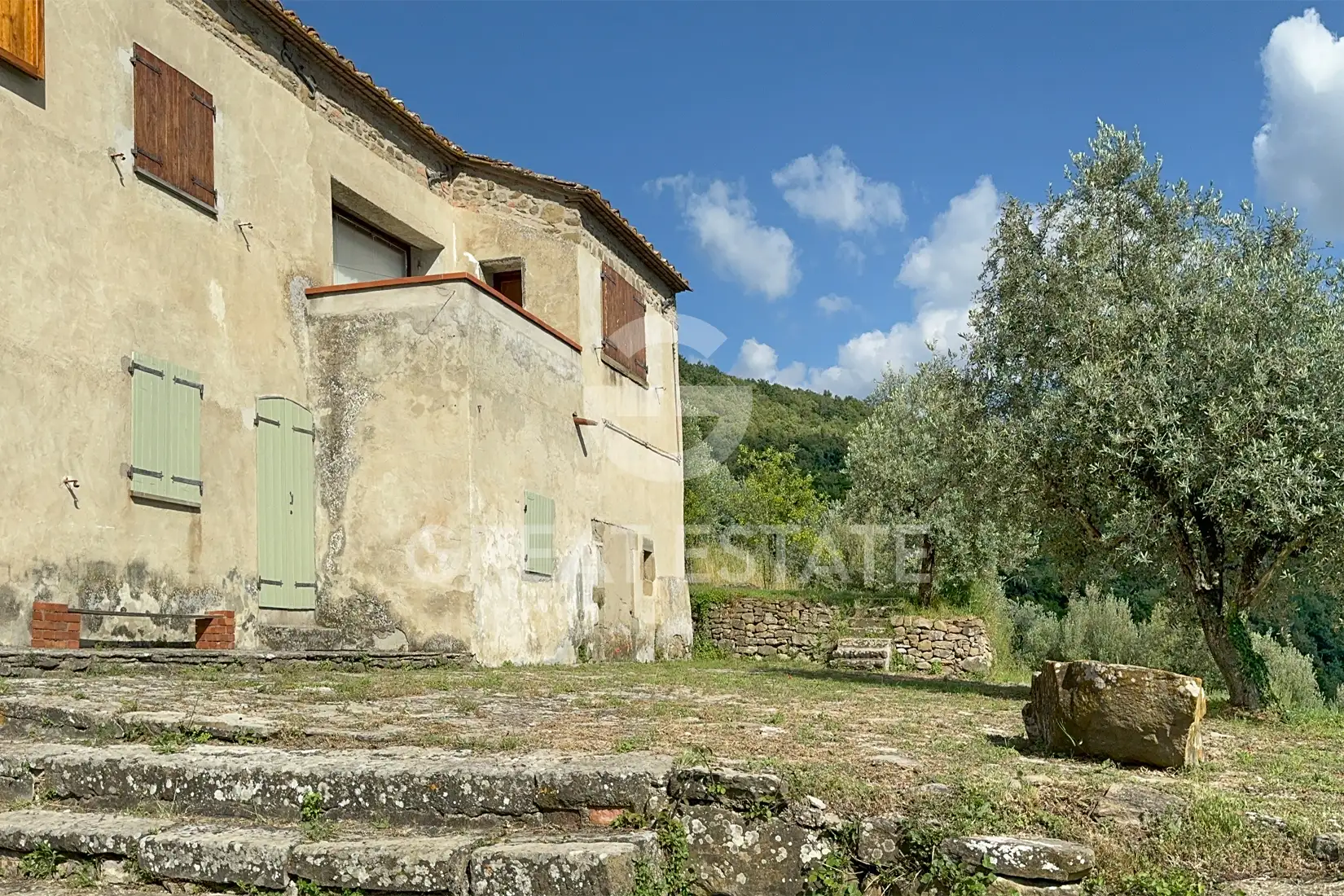 House 205m² in Italy, Arezzo. Priced at 520000€ rent photo-5