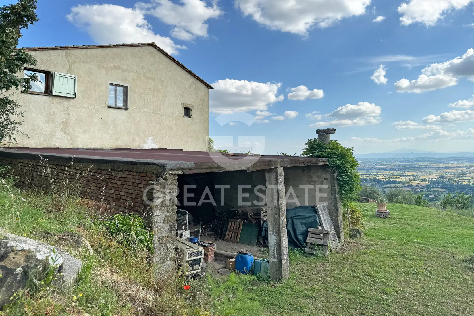 House 205m² in Italy, Arezzo. Priced at 520000€ rent photo-9