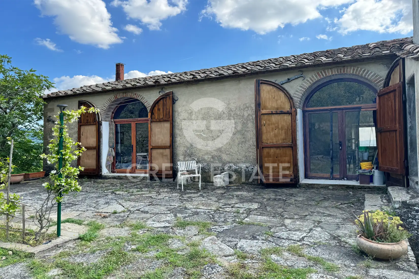 House 205m² in Italy, Arezzo. Priced at 520000€ rent photo-11