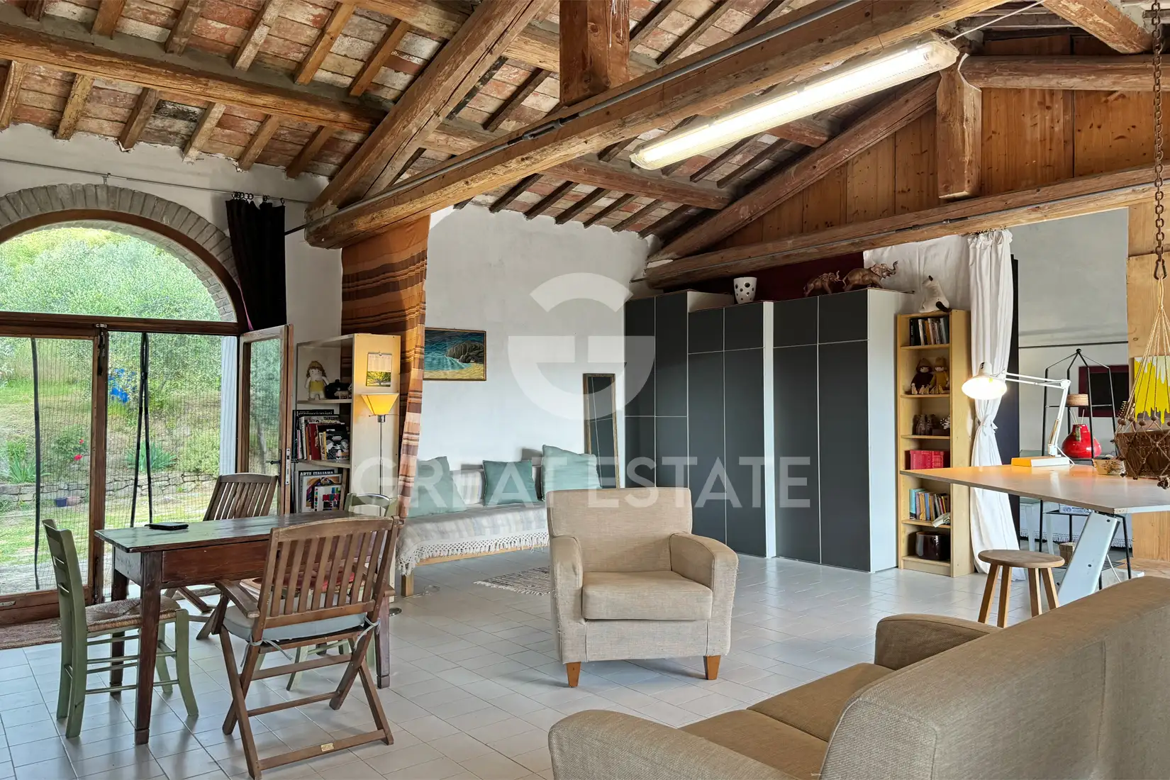 House 205m² in Italy, Arezzo. Priced at 520000€ rent photo-12