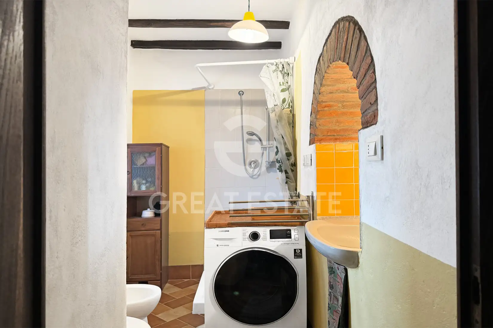 House 205m² in Italy, Arezzo. Priced at 520000€ rent photo-15