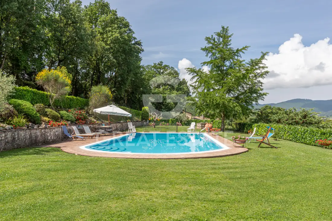 House 483m² in Italy, Perugia. Priced at 1080000€ rent photo-10