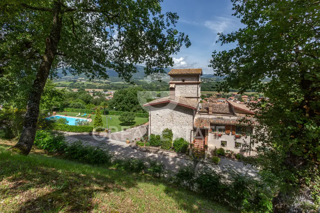 House 483m² in Italy, Perugia. Priced at 1080000€ rent photo-14