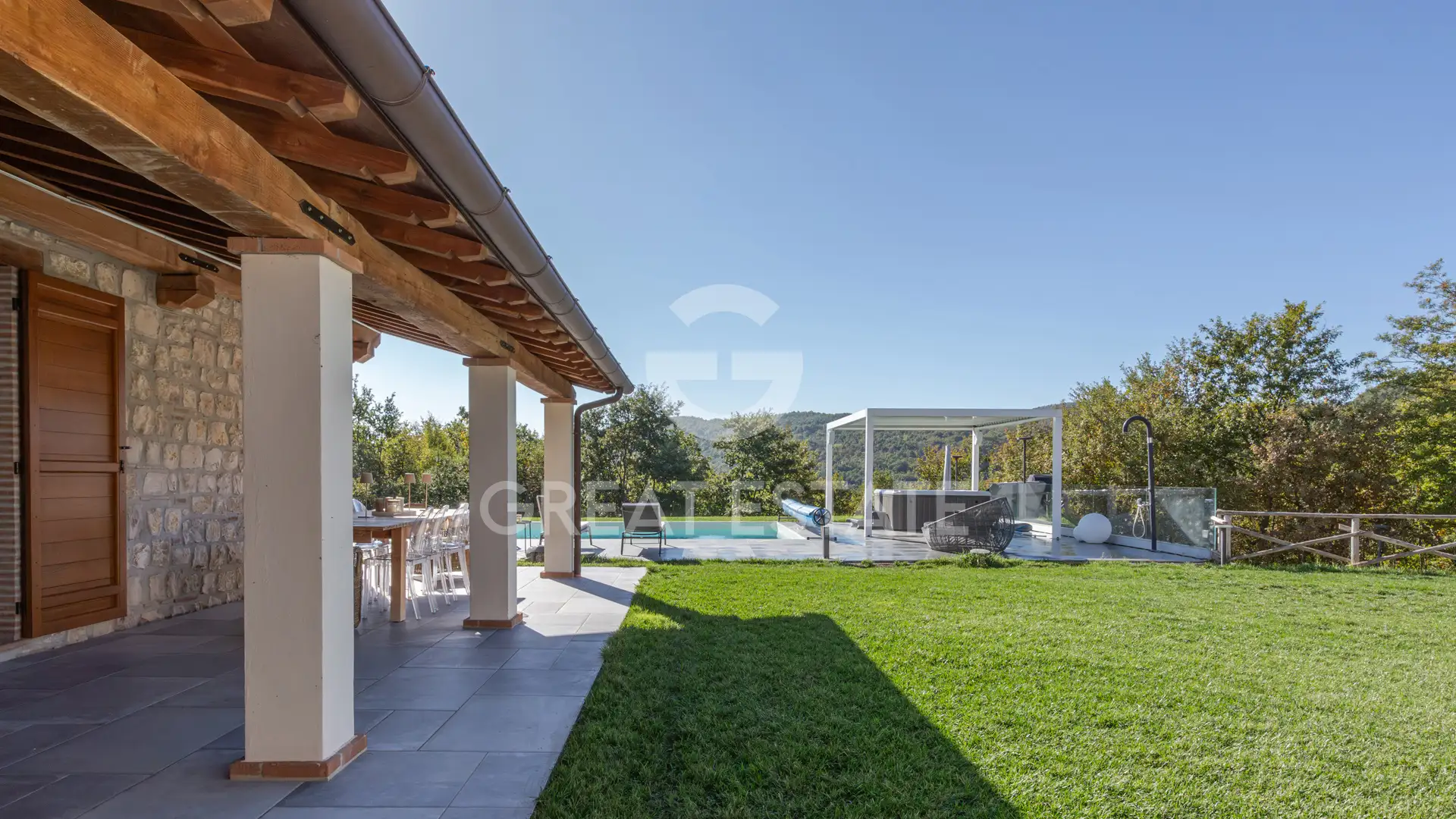 House 414m² in Italy, Terney. Priced at 1000000€ rent photo-10