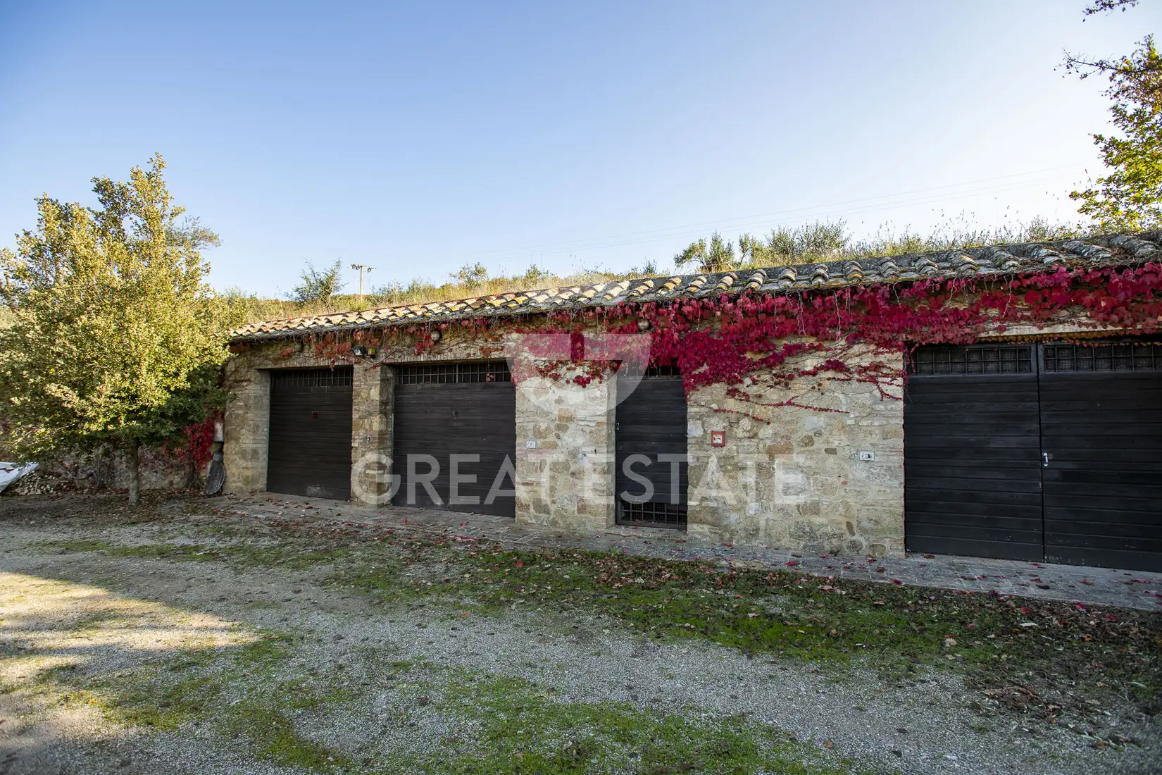 House 632m² in Italy, Siena. Priced at 1900000€ rent photo-9