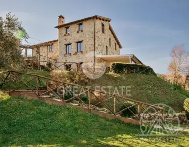 Buy in Italy for 945000€
