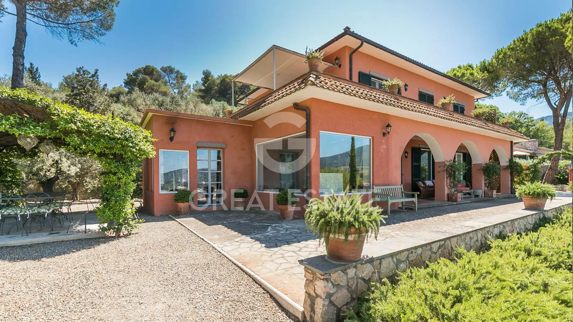 Villa 526m² in Italy, Grosseto. Priced at 15000000€ rent photo-5