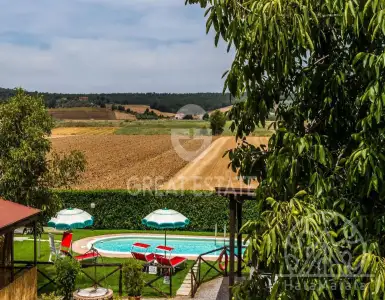 Buy in Italy for 640000€