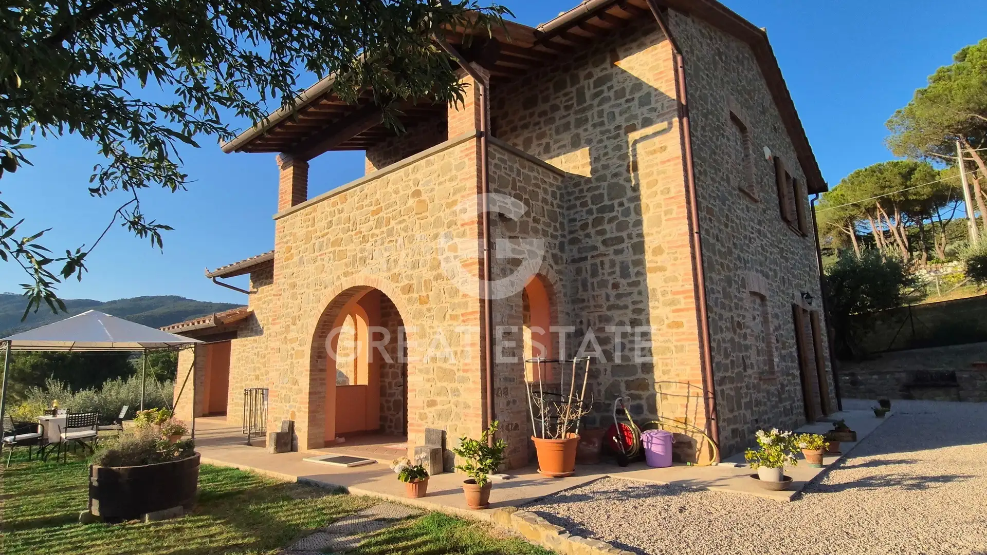 House 399m² in Italy, Perugia. Priced at 595000€ rent photo-6