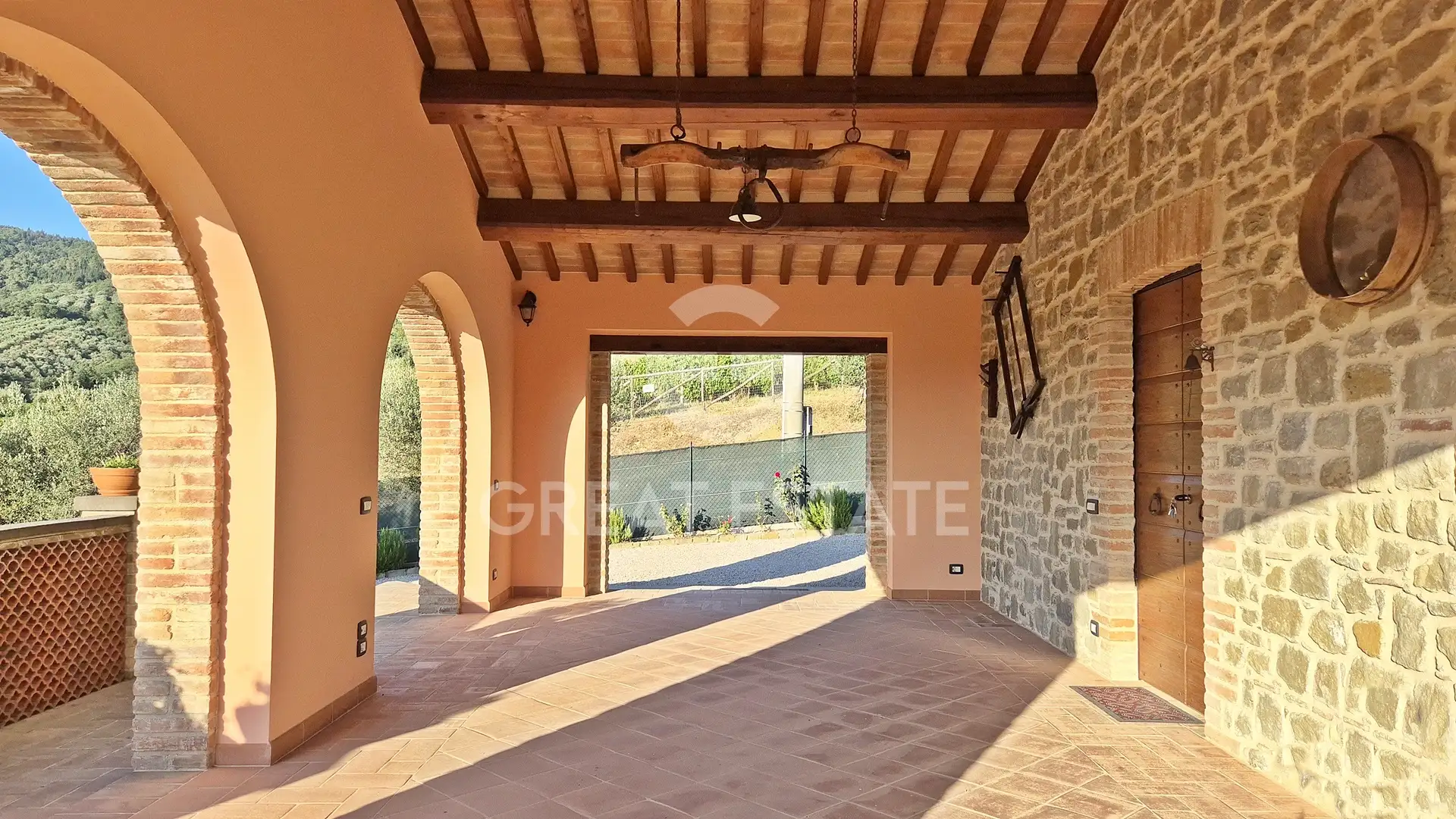 House 399m² in Italy, Perugia. Priced at 595000€ rent photo-8